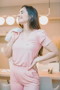 Scrub feminino estampado exclusivo