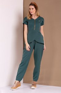 Scrub feminino com zíper
